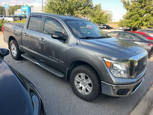 2018 Nissan Titan SV