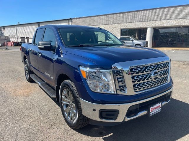 2018 Nissan Titan SV