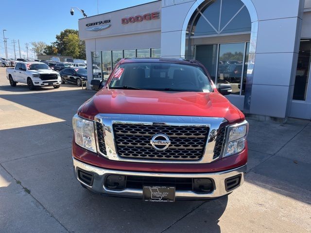 2018 Nissan Titan SV