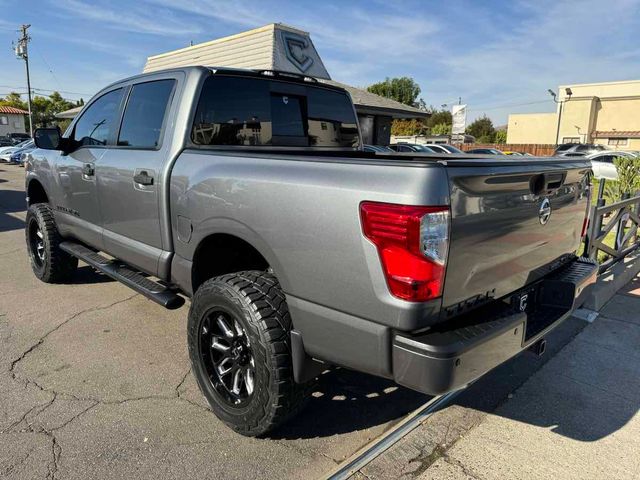 2018 Nissan Titan SV