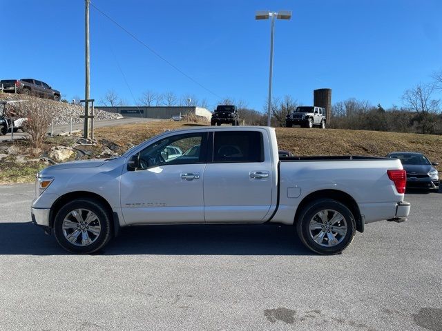 2018 Nissan Titan SV