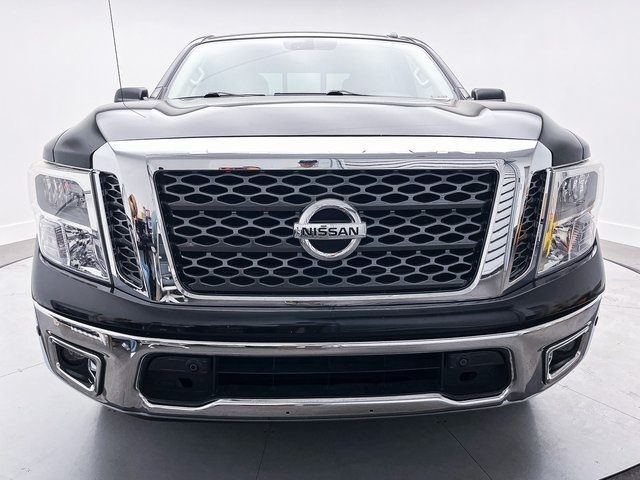 2018 Nissan Titan SV