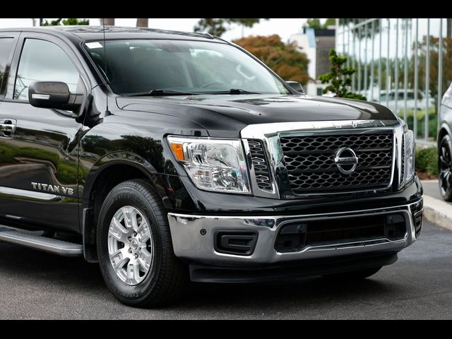 2018 Nissan Titan SV