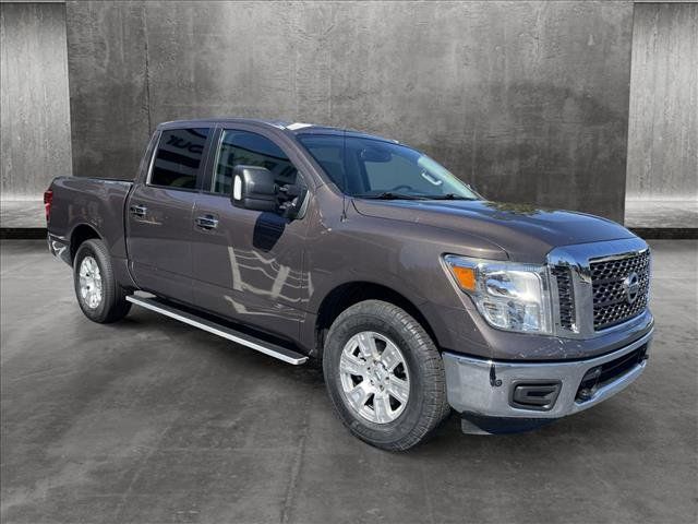 2018 Nissan Titan SV