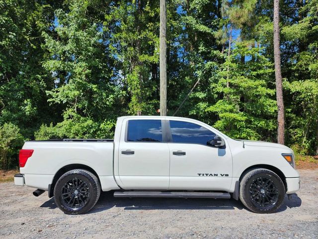 2018 Nissan Titan SV