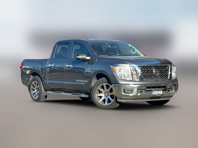 2018 Nissan Titan SV