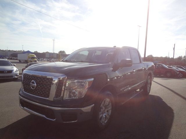 2018 Nissan Titan SV