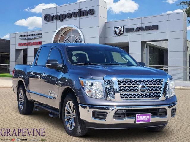 2018 Nissan Titan SV