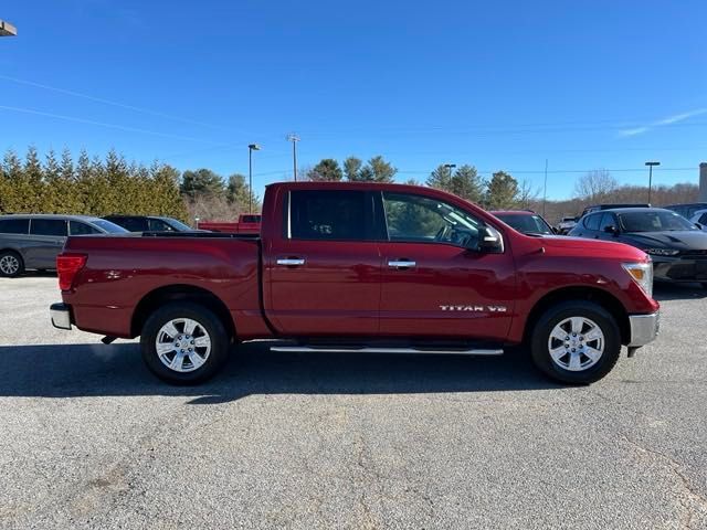 2018 Nissan Titan SV