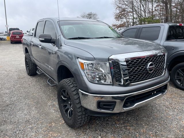 2018 Nissan Titan SV