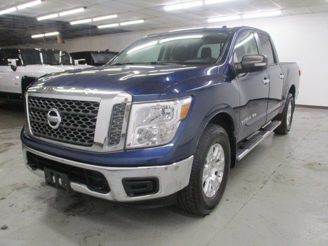 2018 Nissan Titan SV