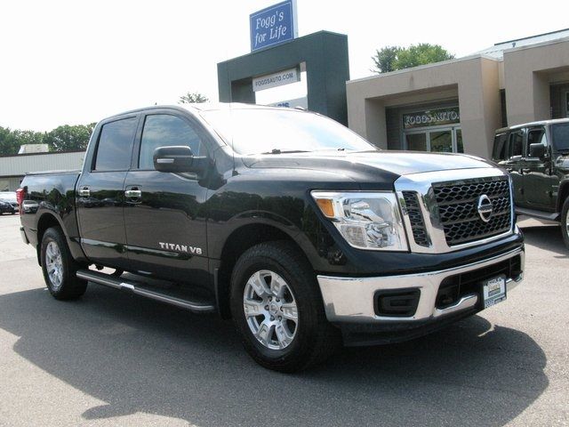 2018 Nissan Titan SV