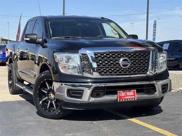 2018 Nissan Titan SV