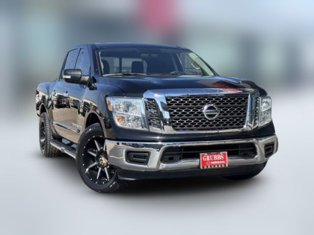 2018 Nissan Titan SV