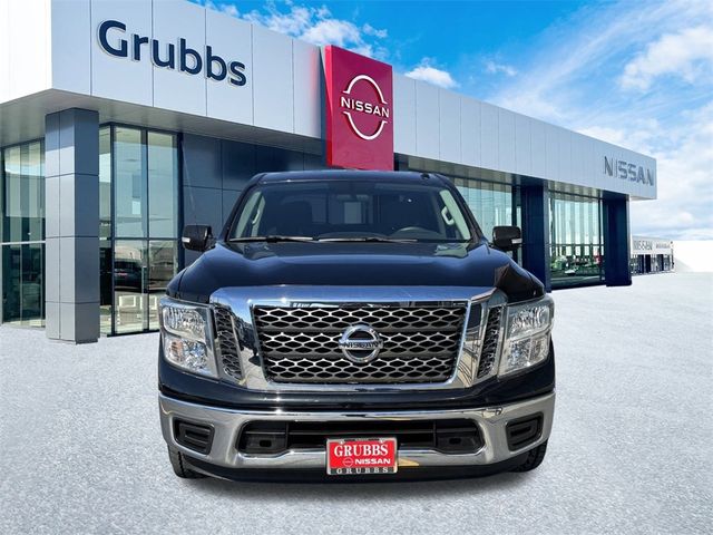 2018 Nissan Titan SV