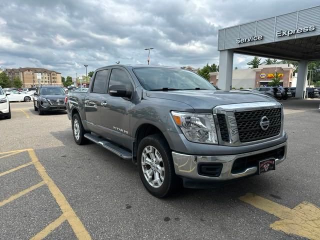 2018 Nissan Titan SV