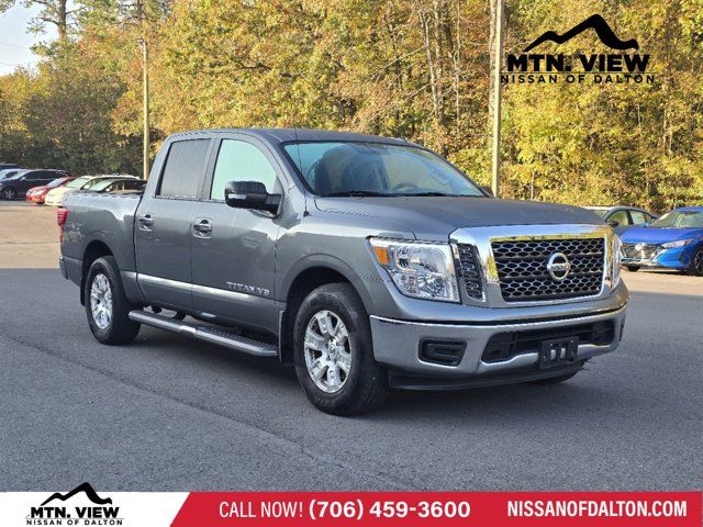 2018 Nissan Titan SV