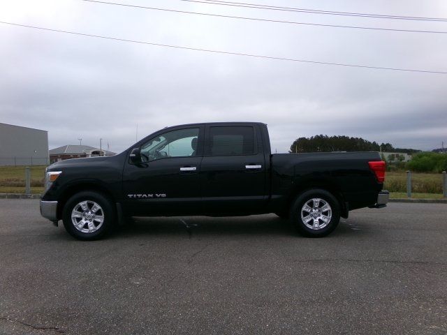 2018 Nissan Titan SV