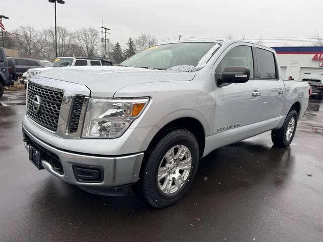 2018 Nissan Titan SV