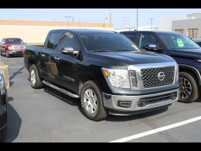 2018 Nissan Titan SV