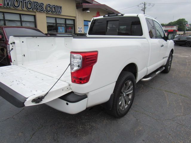 2018 Nissan Titan SV