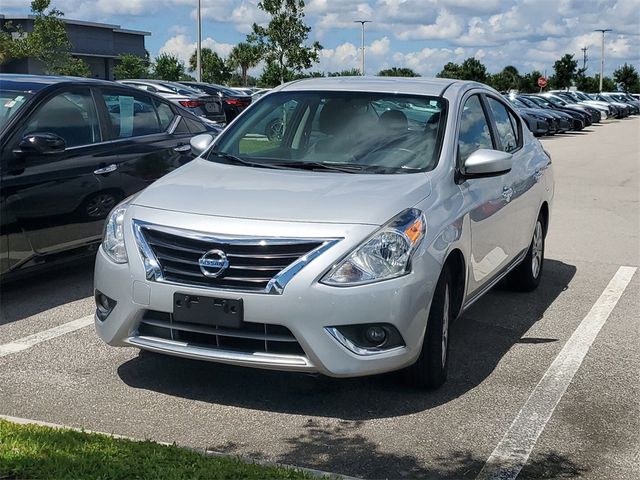 2018 Nissan Versa SV