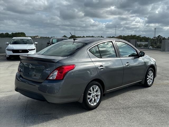 2018 Nissan Versa SV