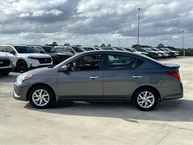 2018 Nissan Versa SV