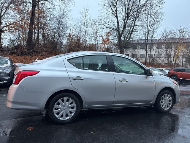 2018 Nissan Versa SV