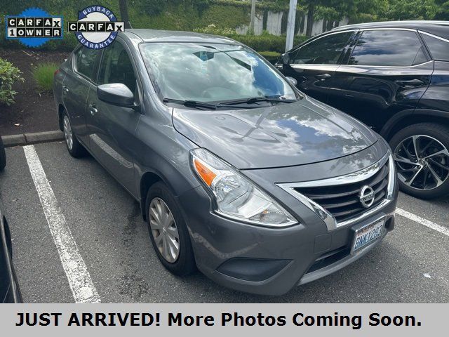 2018 Nissan Versa SV