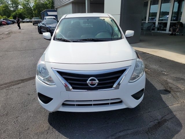 2018 Nissan Versa SV