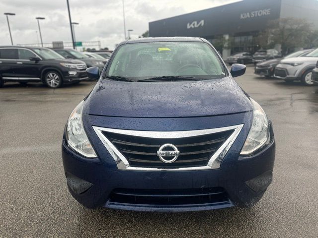 2018 Nissan Versa SV