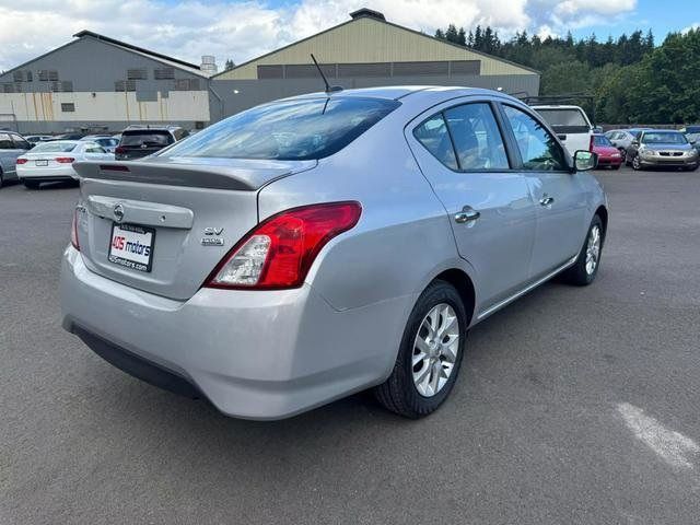 2018 Nissan Versa SV