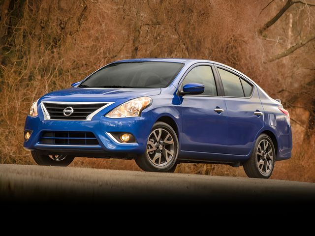 2018 Nissan Versa SV
