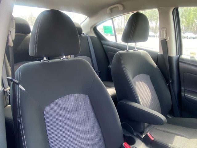 2018 Nissan Versa SV