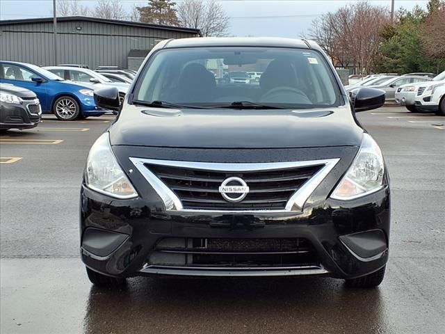 2018 Nissan Versa SV