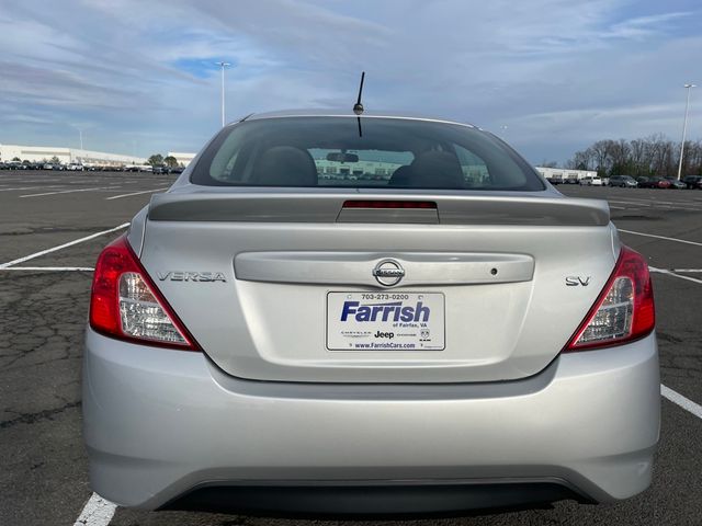 2018 Nissan Versa SV