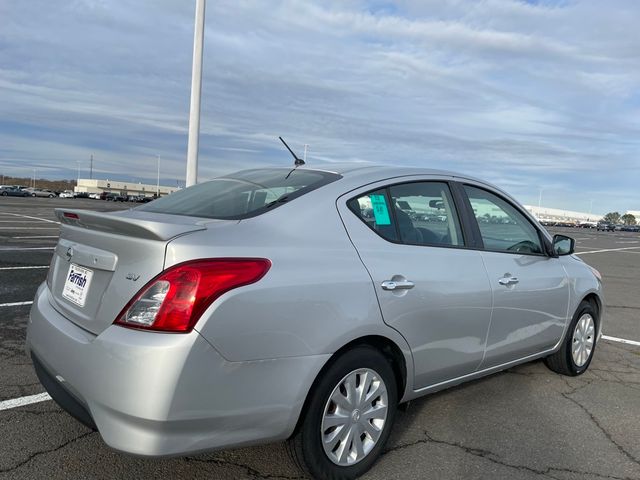 2018 Nissan Versa SV