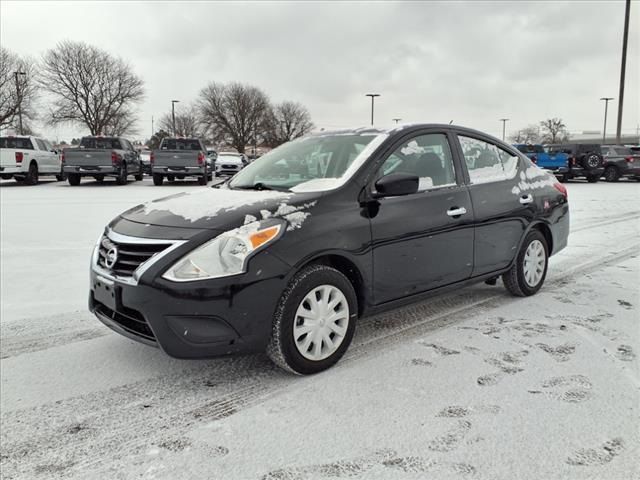 2018 Nissan Versa SV