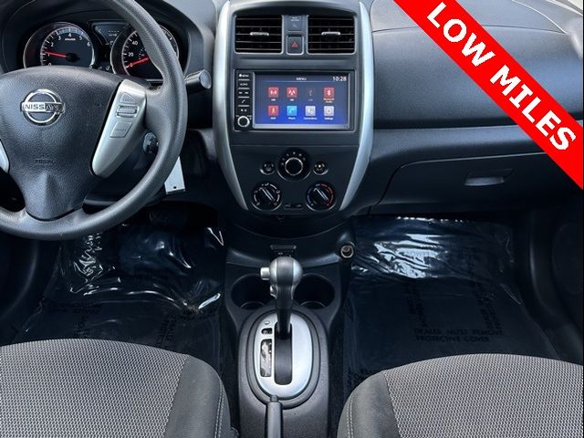 2018 Nissan Versa SV