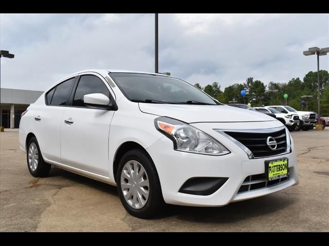 2018 Nissan Versa SV