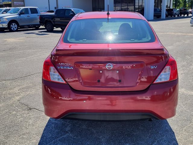 2018 Nissan Versa SV