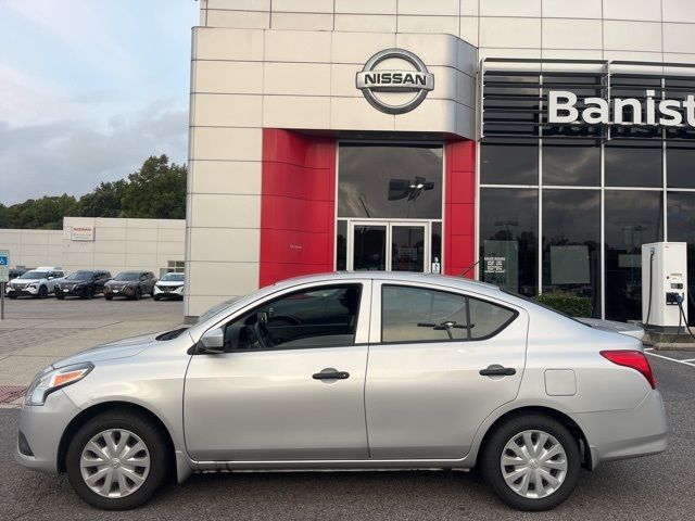 2018 Nissan Versa S Plus