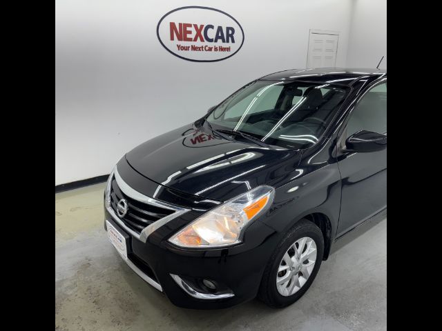 2018 Nissan Versa SV