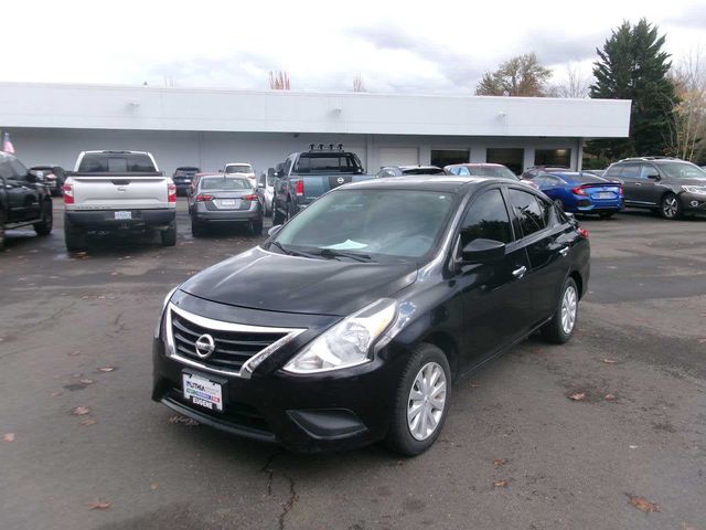 2018 Nissan Versa SV