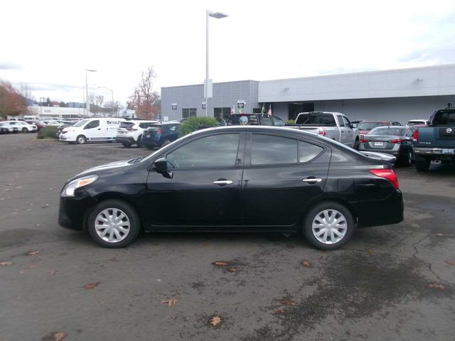 2018 Nissan Versa SV