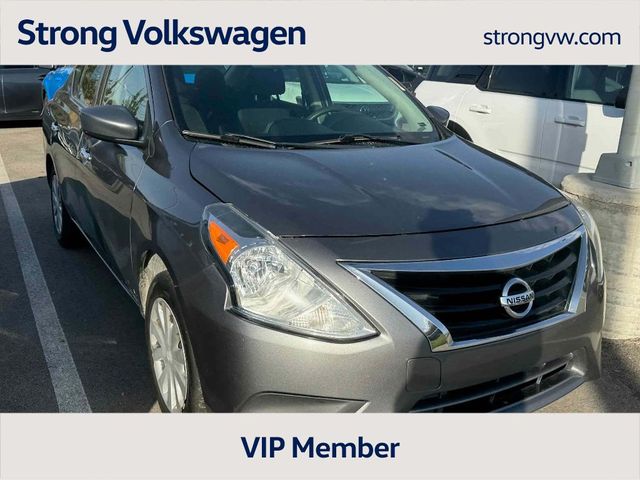 2018 Nissan Versa SV