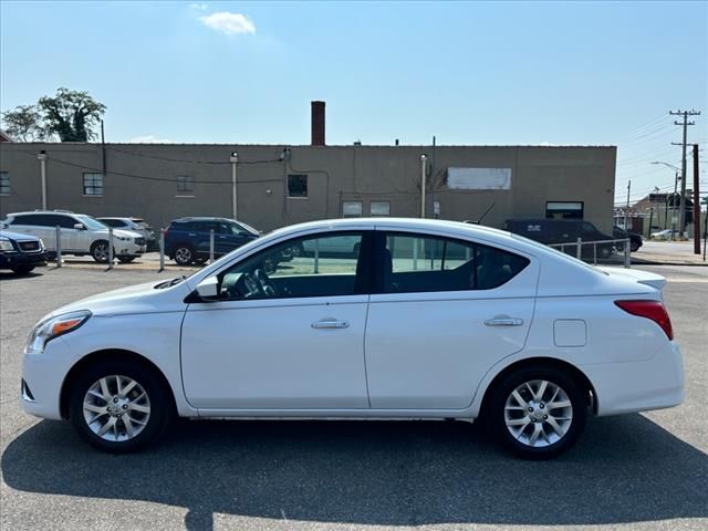 2018 Nissan Versa SV