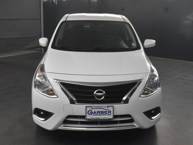 2018 Nissan Versa SV