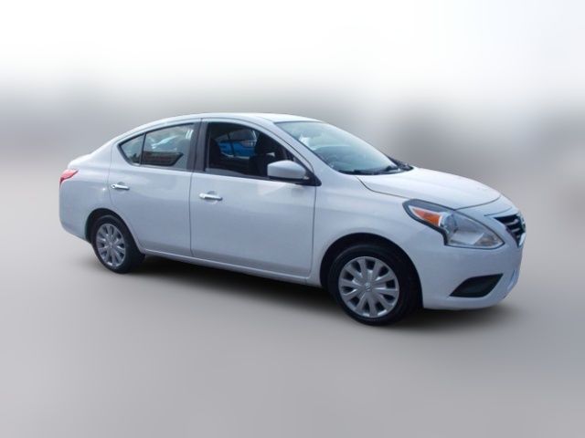 2018 Nissan Versa SV